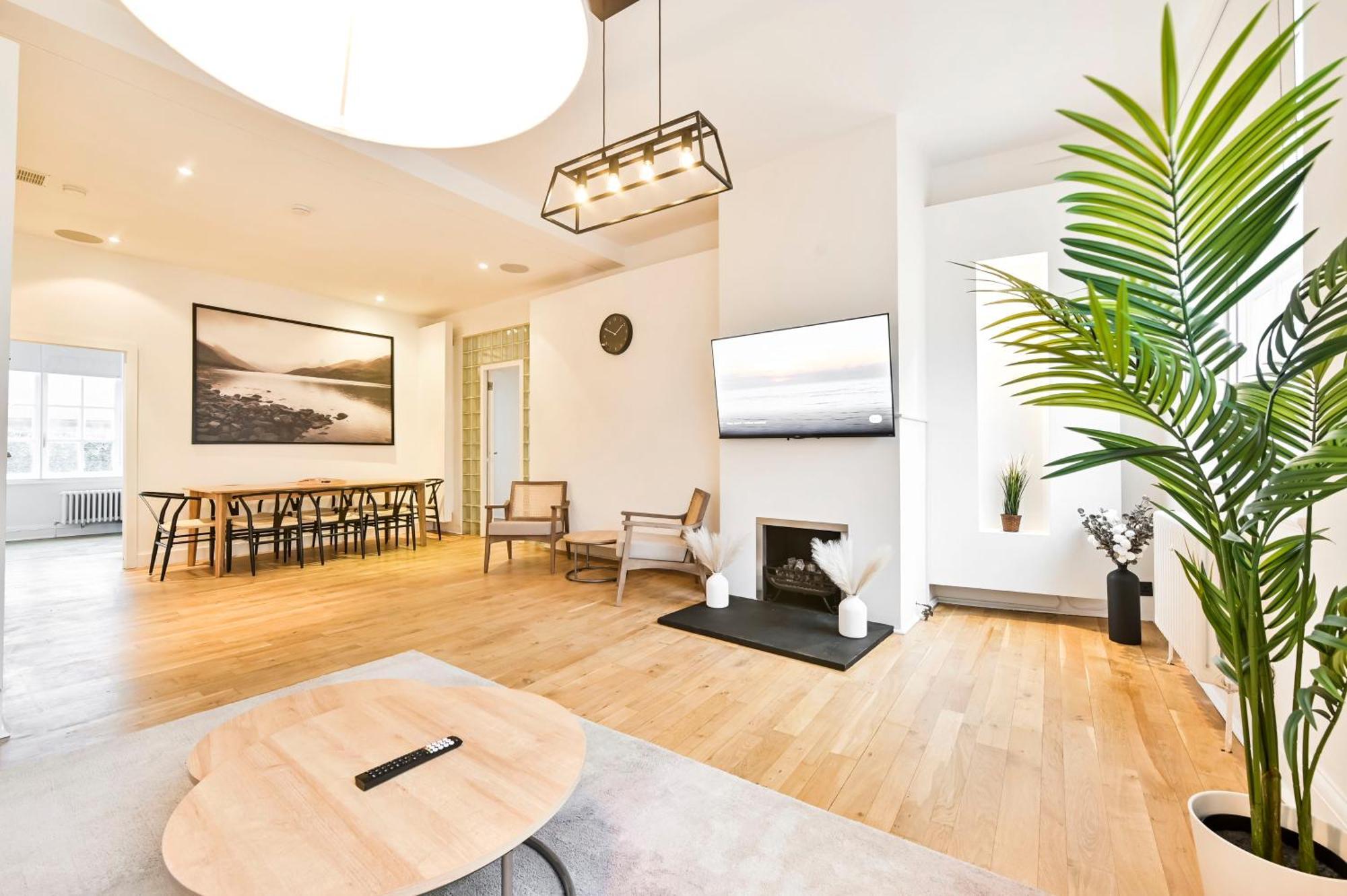 Amazing 3 Bed Apartment Great Portland Street Лондон Экстерьер фото